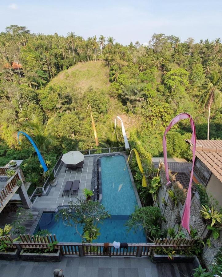 Ubud Paras Villa Esterno foto