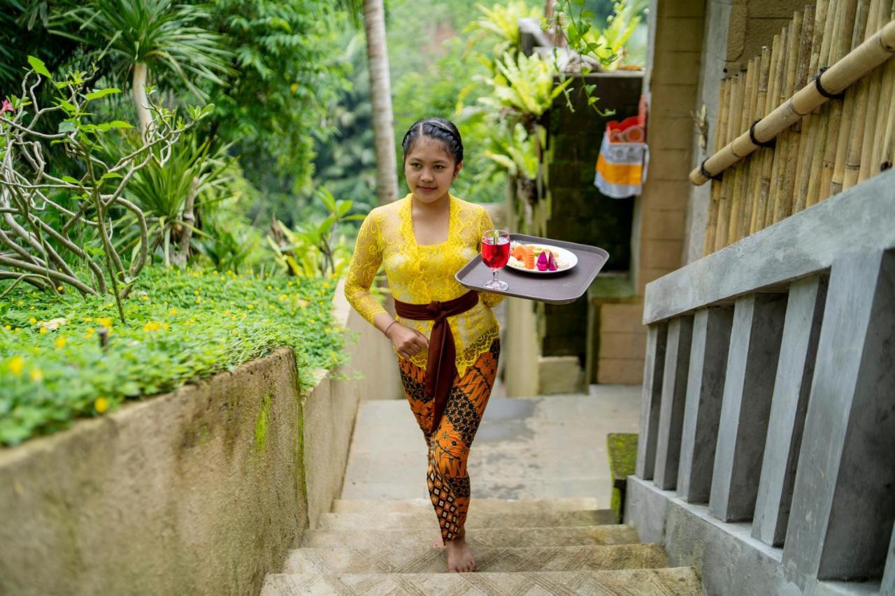 Ubud Paras Villa Esterno foto