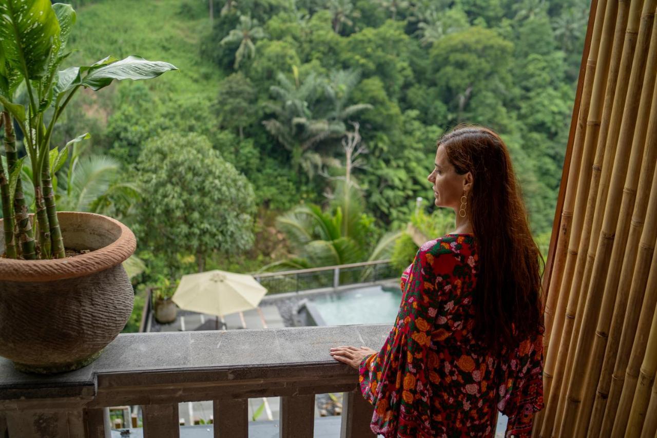 Ubud Paras Villa Esterno foto