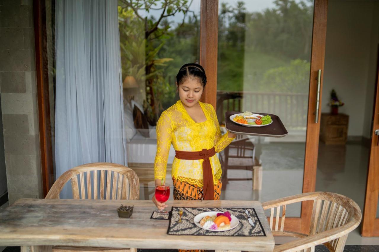 Ubud Paras Villa Esterno foto