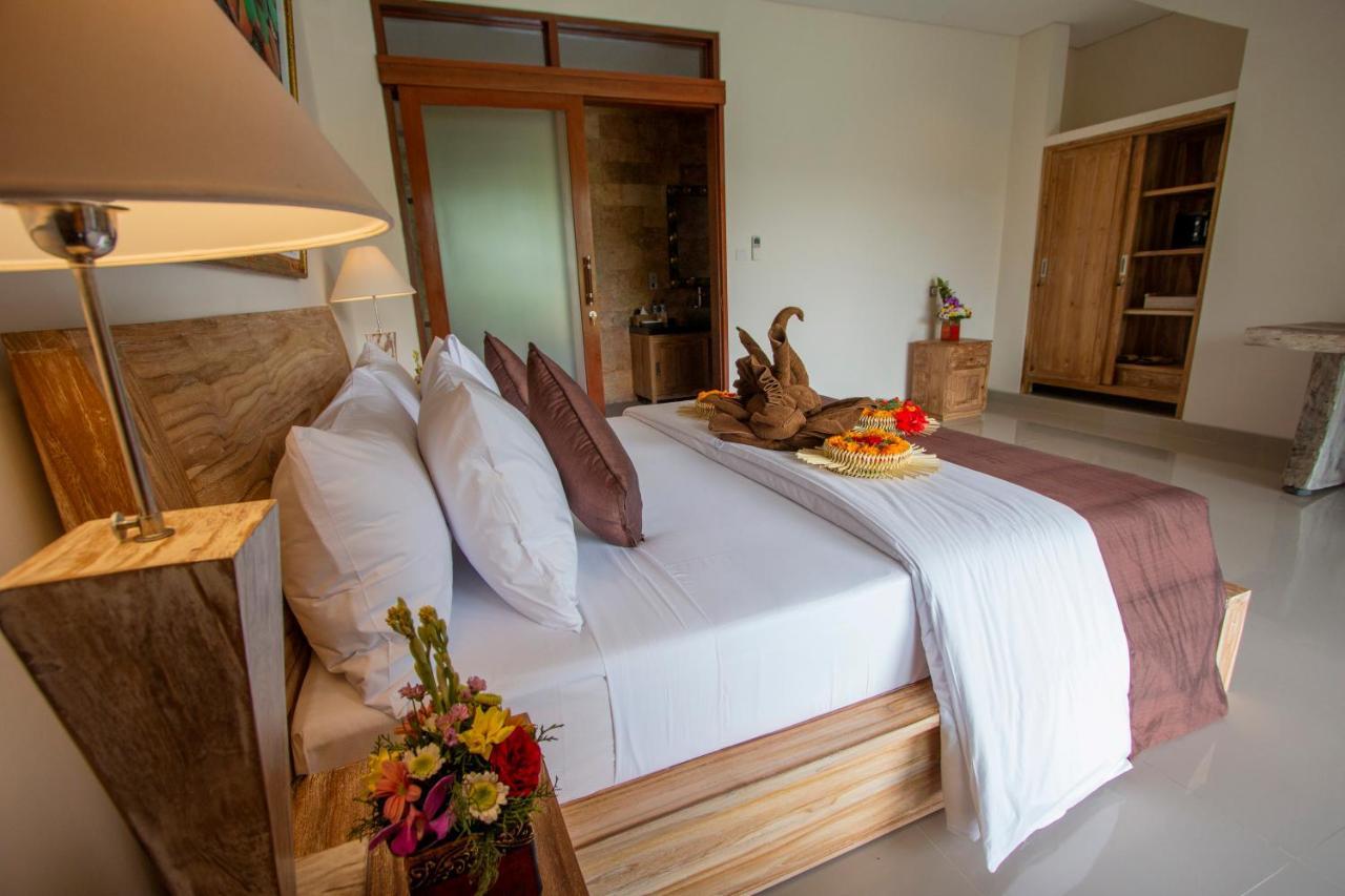 Ubud Paras Villa Esterno foto