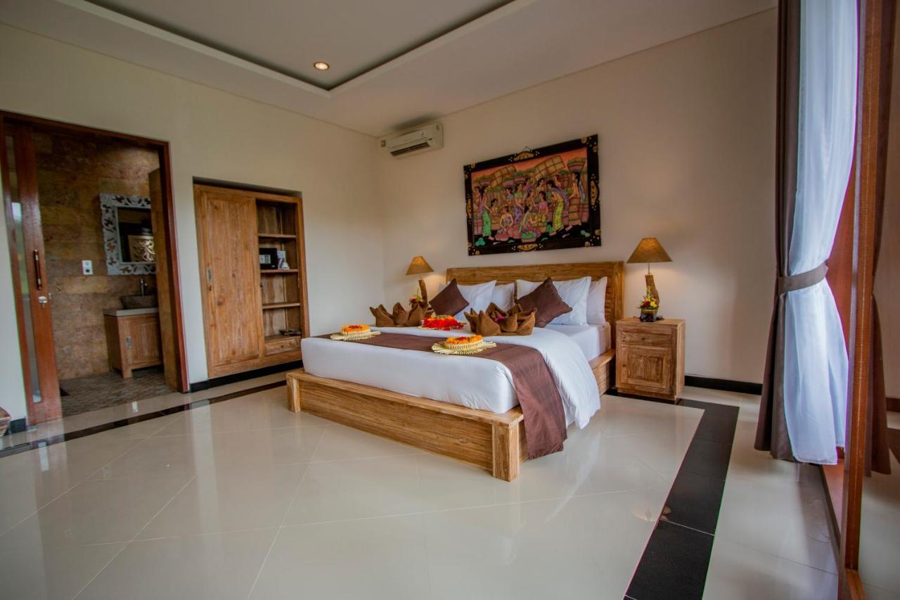 Ubud Paras Villa Esterno foto
