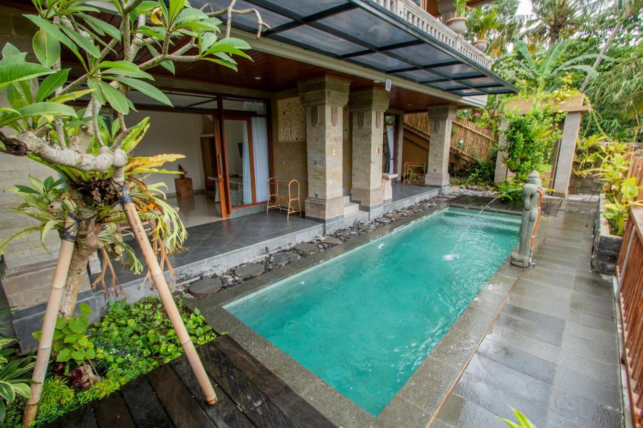 Ubud Paras Villa Esterno foto